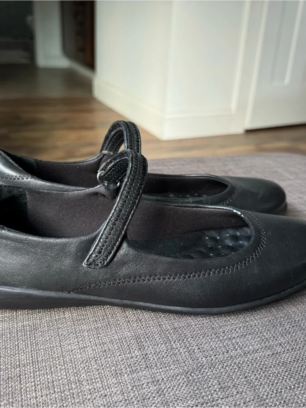 Black Mary Jane - Walking Cradles A3 7.5
